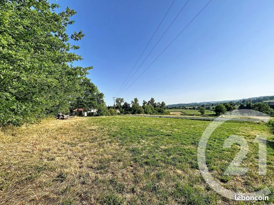Terrain 1 865 m² Beaux · 49 500 €