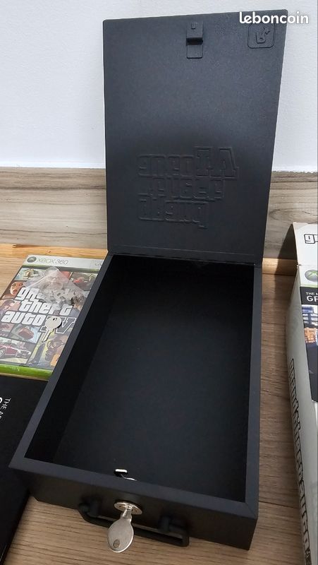 Jeu GTA IV Édition Spéciale Complet Boîte Coffre Sac