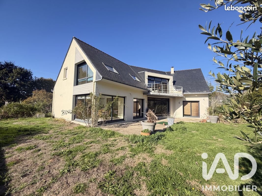 Maison 7 pièces 230 m² · à Pluvigner · 230 m² · 523 500 €