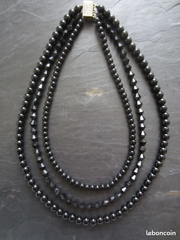 Collier 3 Rangs Noir Et Argenté - Occasion - Bijou Fantaisie Porté