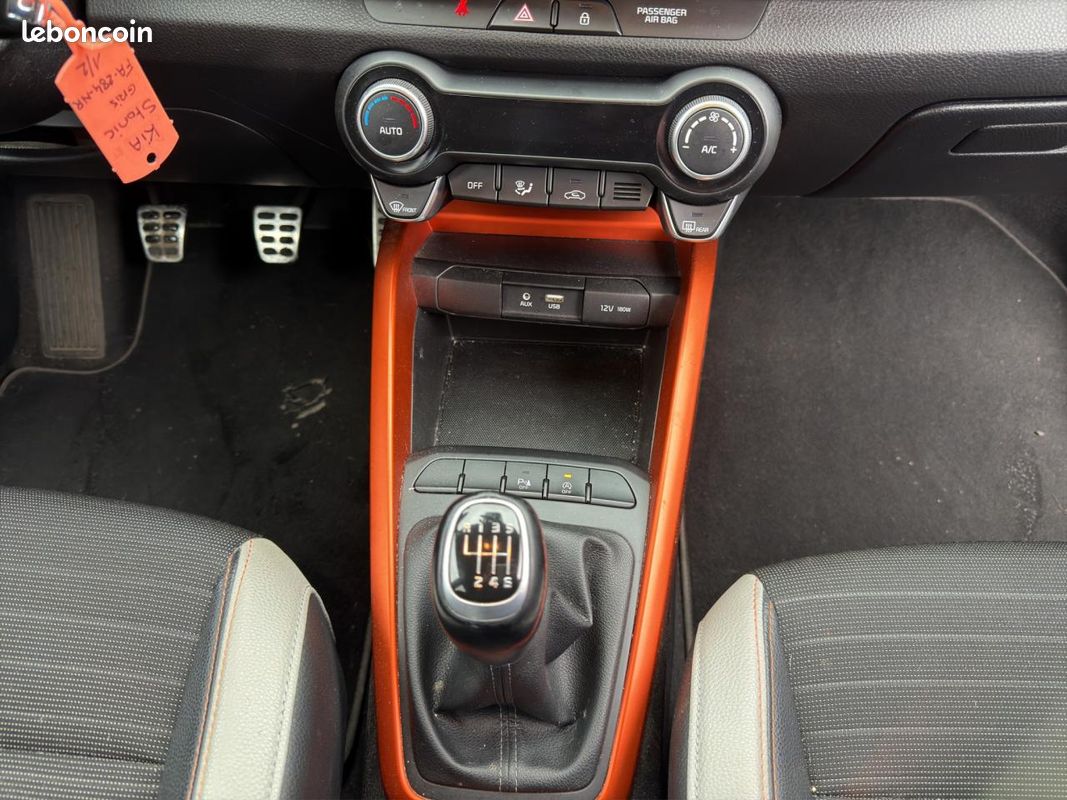 KIA STONIC 1.0 T-GDI - 120 - Stop&Go Design (image 15)
