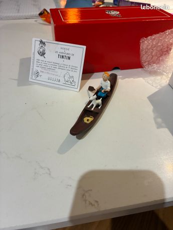 Tintin : Tome 6, L'oreille cassée -:- sur