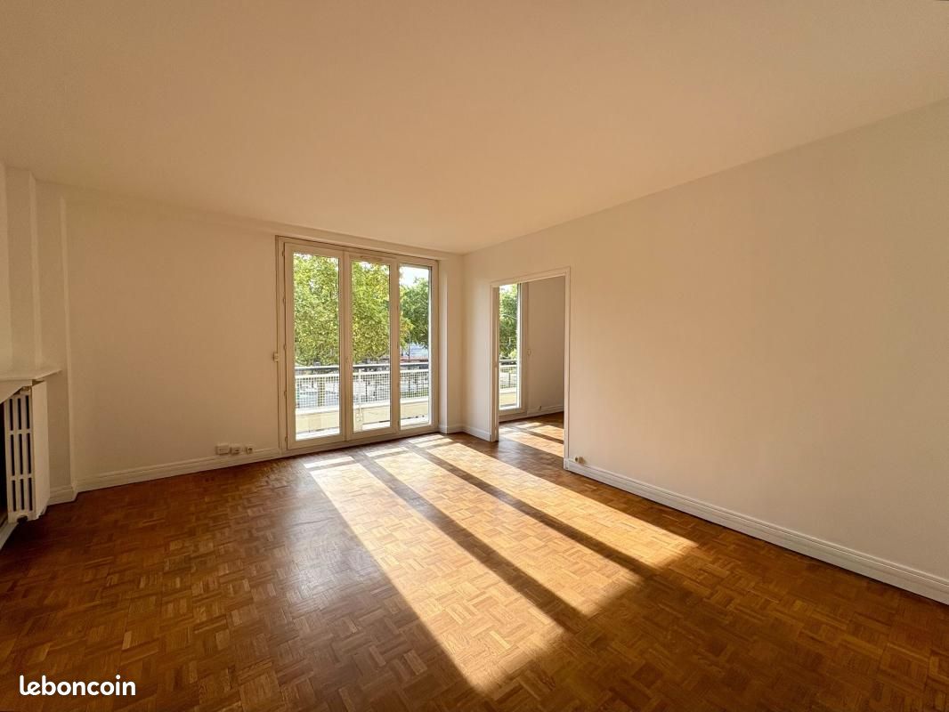 Appartement 3 pièces 66 m² · à Paris · 66 m² · 1 890 €/mois