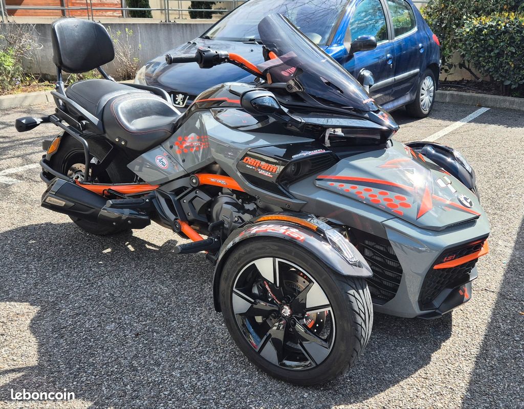 Can am spyder fs3 série limitée - Motos