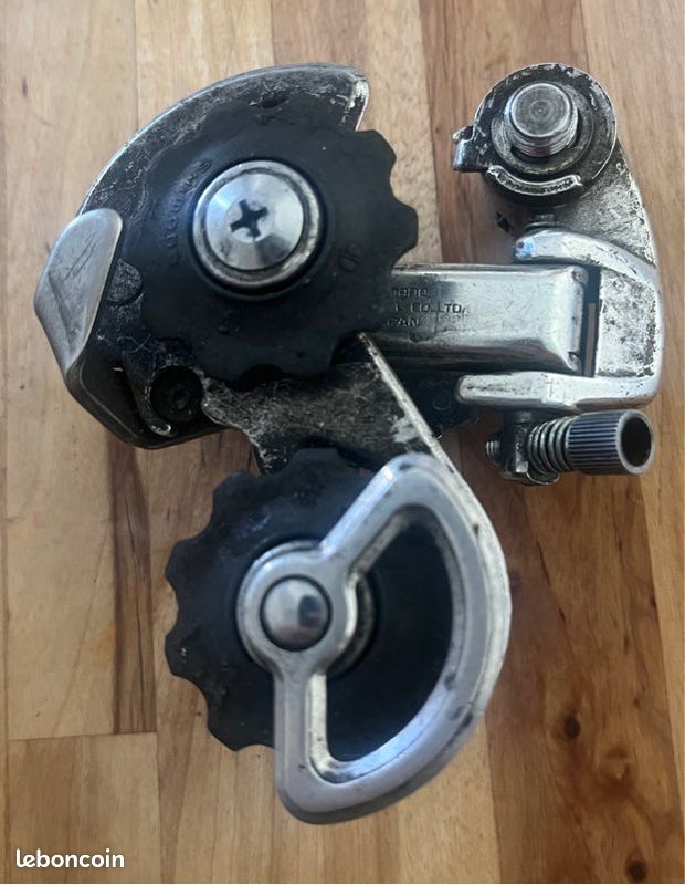 VINTAGE SHIMANO 600 REAR DERAILLEUR