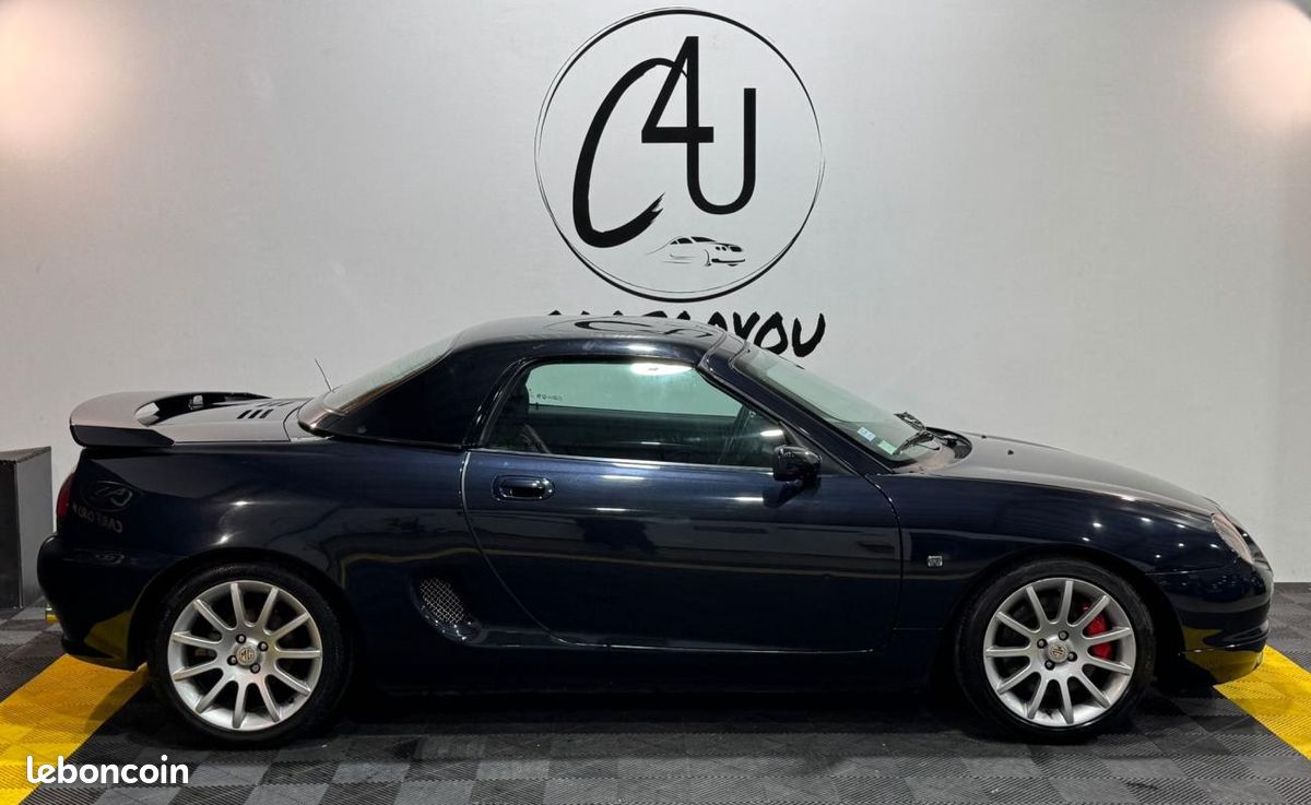 MGF 1.8 i VVC 160ch Trophy 1430 exemplaires Hardtop, Jantes alu, Etriers rouge (image 4)