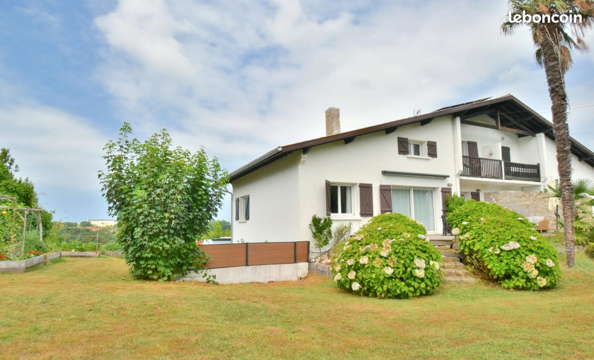 Maison 8 pièces 204 m² · à Arcangues · 204 m² · 949 500 €
