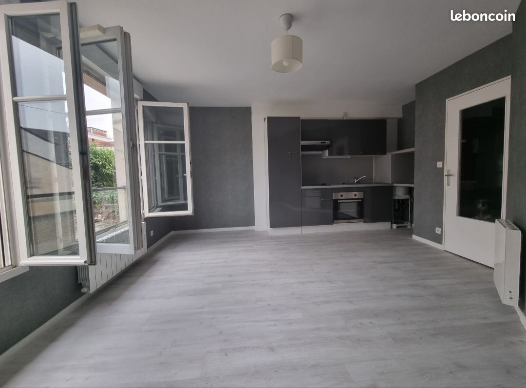 Appartement 1 pièce 24 m² · à Orléans · 24 m² · 520 €