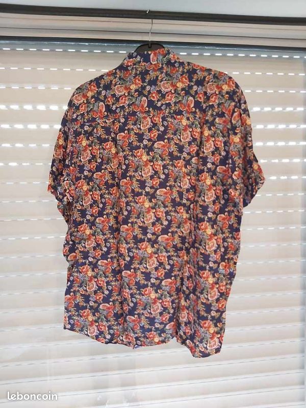Chemise manche courte à motif floral de marque British Colony taille 39/40 (image 3)