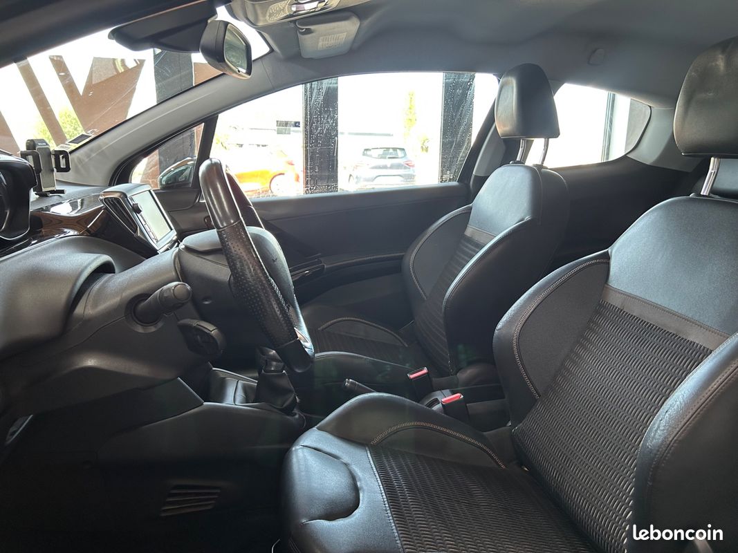 PEUGEOT 208 GENERATION-I 1.6 VTI 120 Ch ALLURE (image 7)