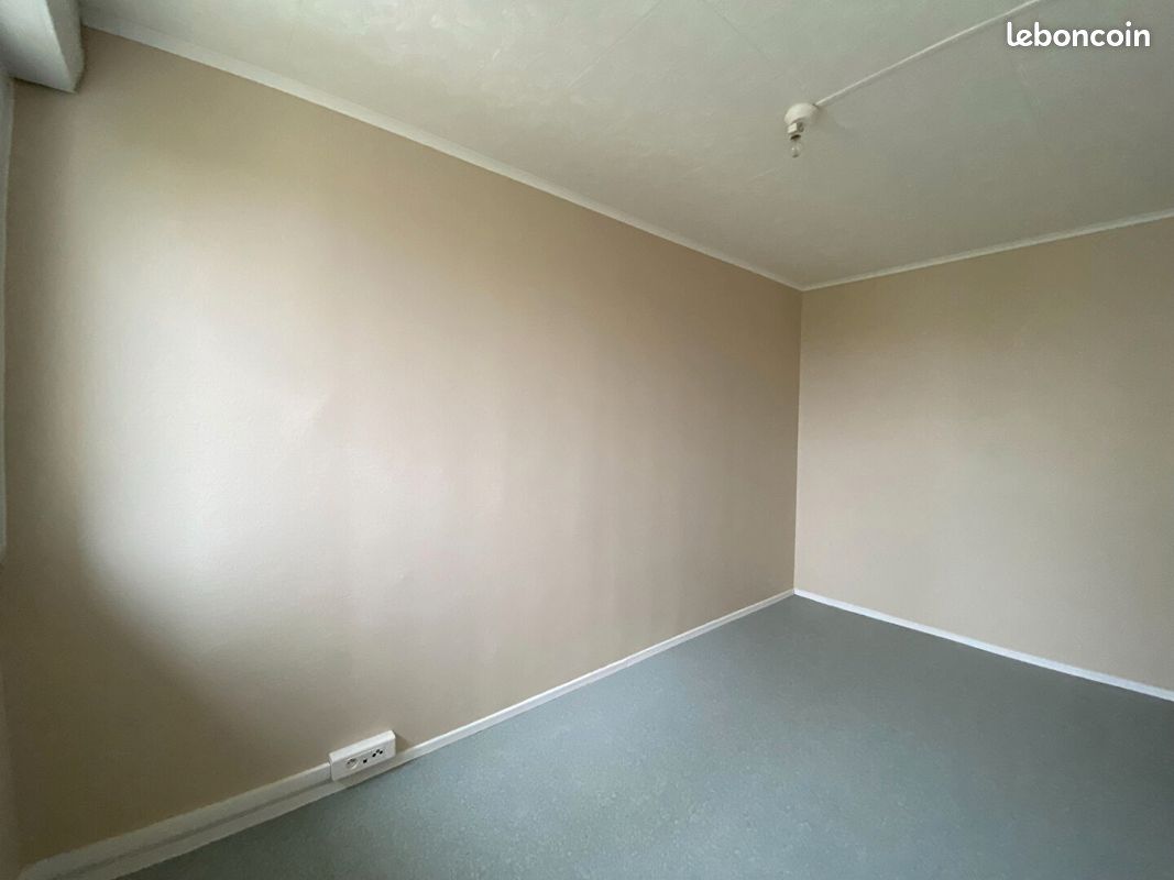 Appartement a louer chateauroux - 3 pièce(s) - 76 m2 - Surfyn