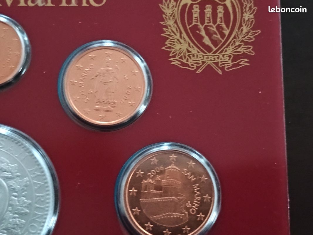Coffret BU Saint Marin 2003 + 5€ argent chez