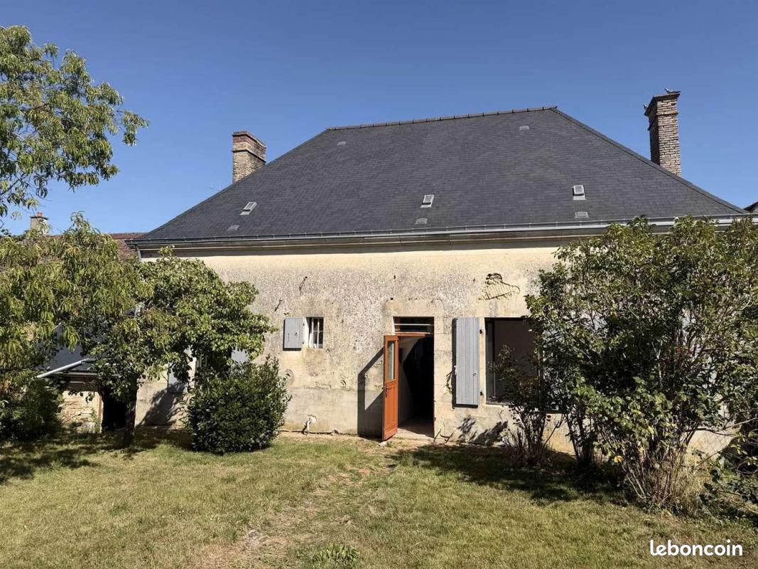 Maison 167 m² · à René · 167 m² · 79 000 €