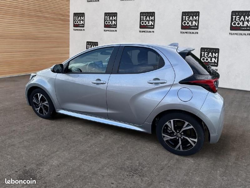 Toyota Yaris 116h Design 5p MC24 (image 3)