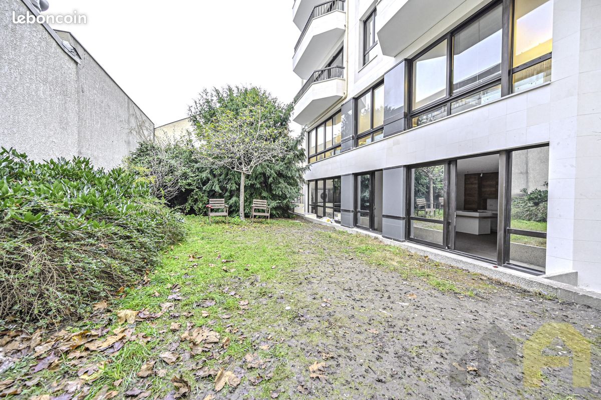 Appartement 4 pièces 85 m² · à Levallois-Perret · 85 m² · 880 000 €