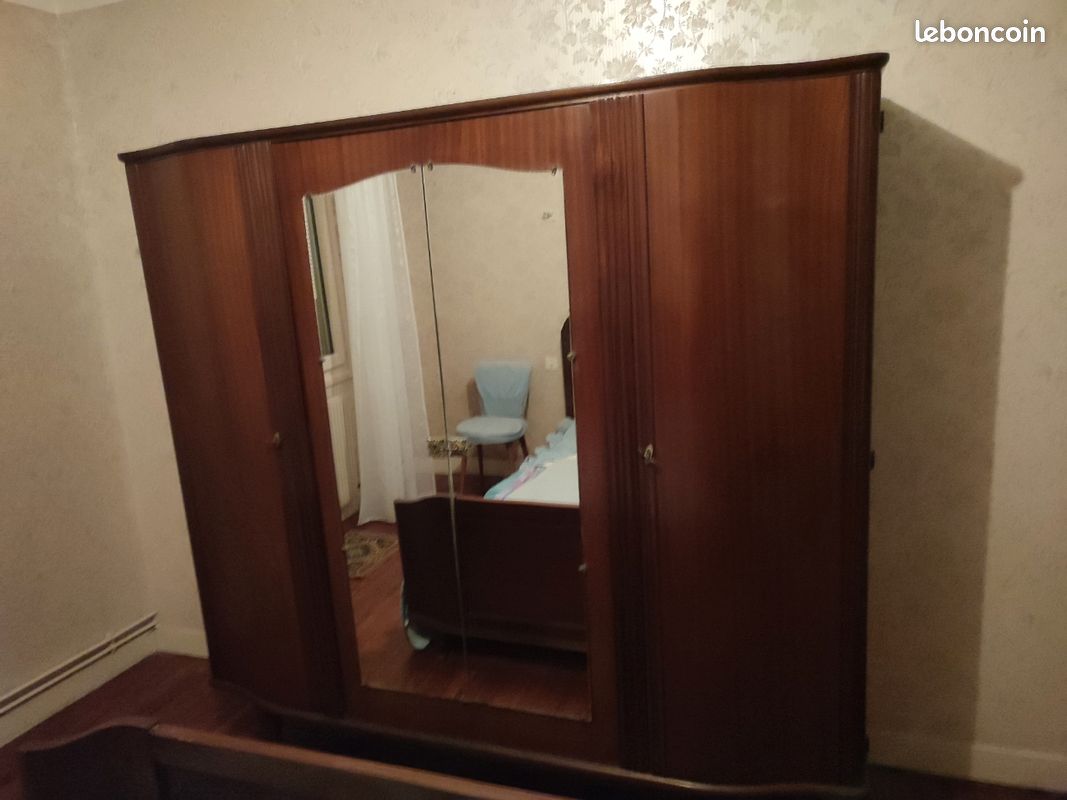 A vendre ancienne armoire de chambre (image 1)
