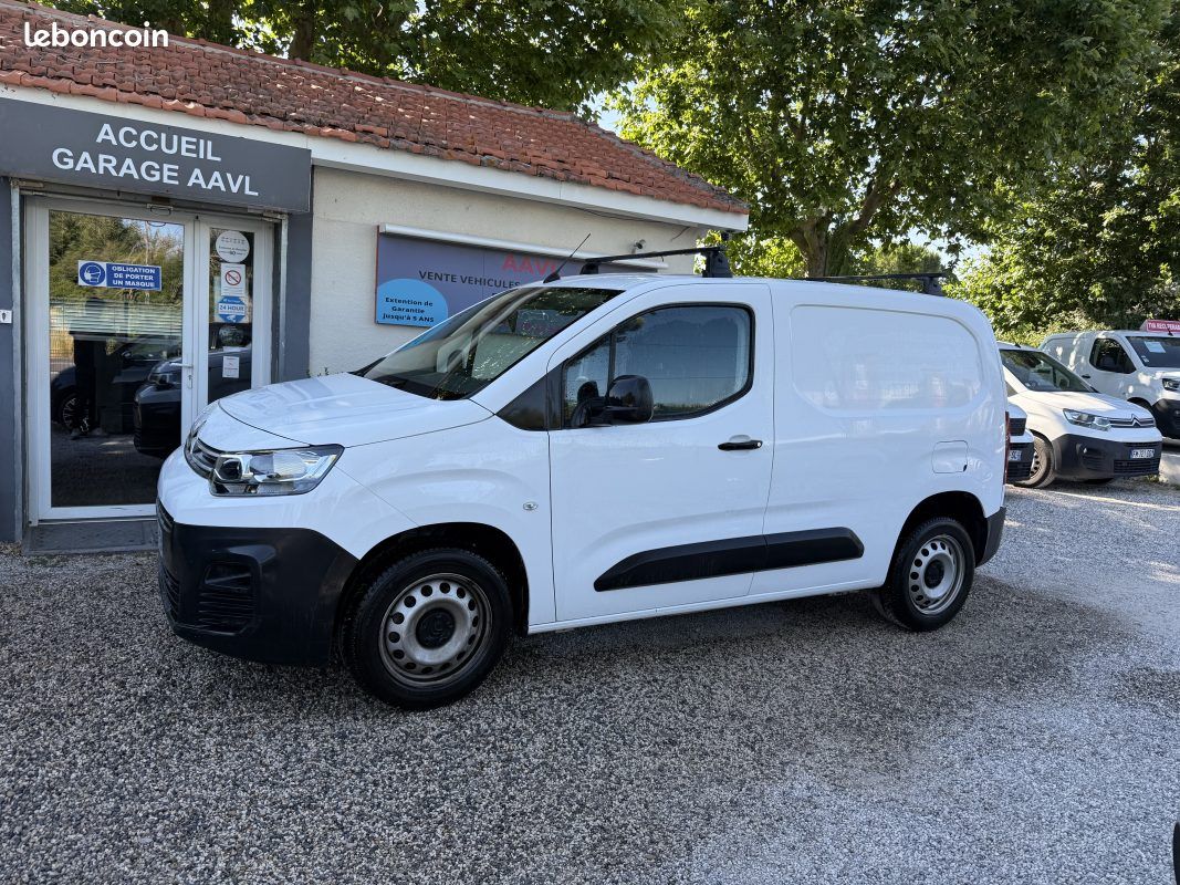 Citroen berlingo 1.5 hdi 100 camera car play 3 places 1000kg attelage 2021 (image 2)