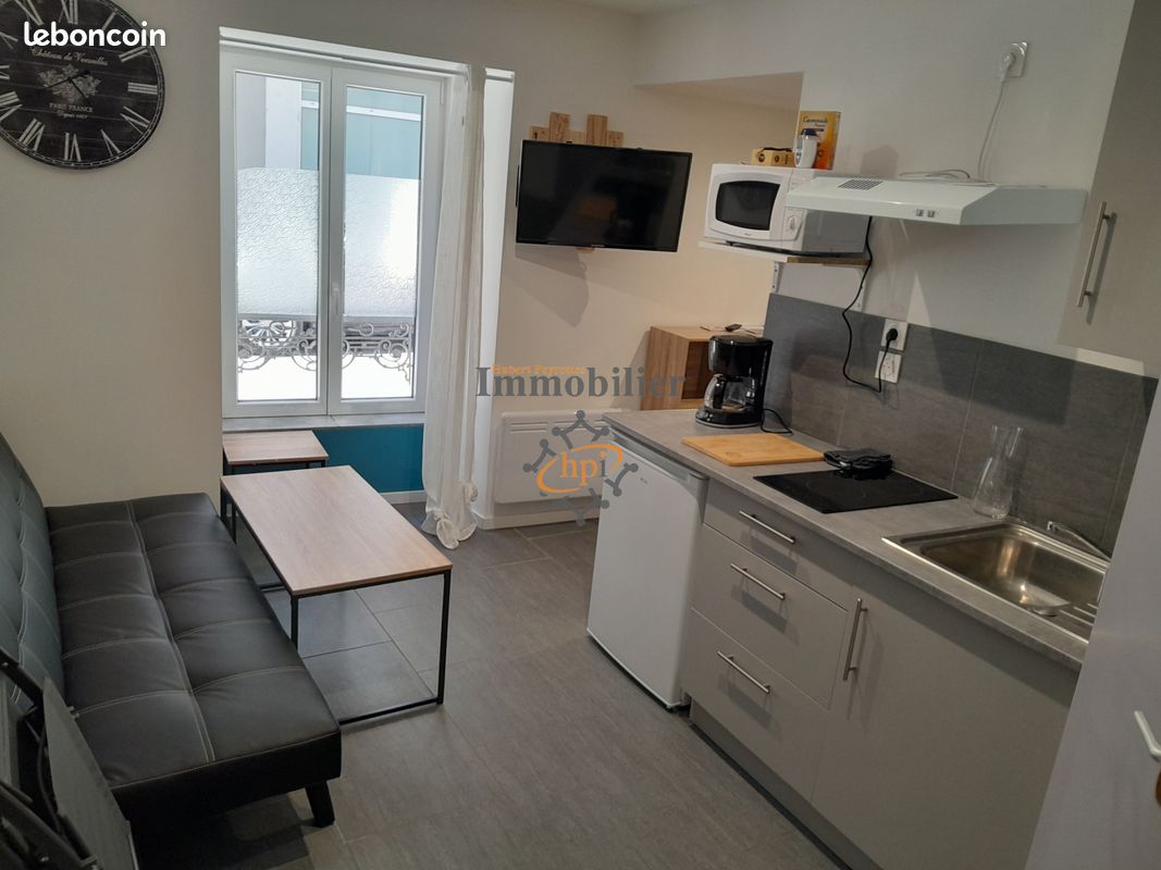Appartement 2 pièces 30 m² · à Saint-Affrique · 30 m² · 440 €/mois