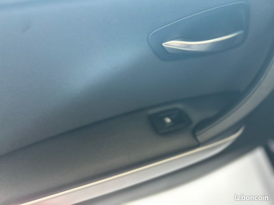 BMW 3 Berline 318 i Première BOITE AUTO (image 18)