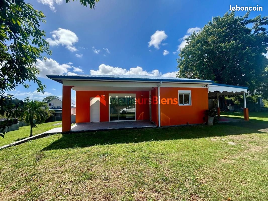 Maison 5 pièces 120 m² · au Moule · 120 m² · 349 000 €