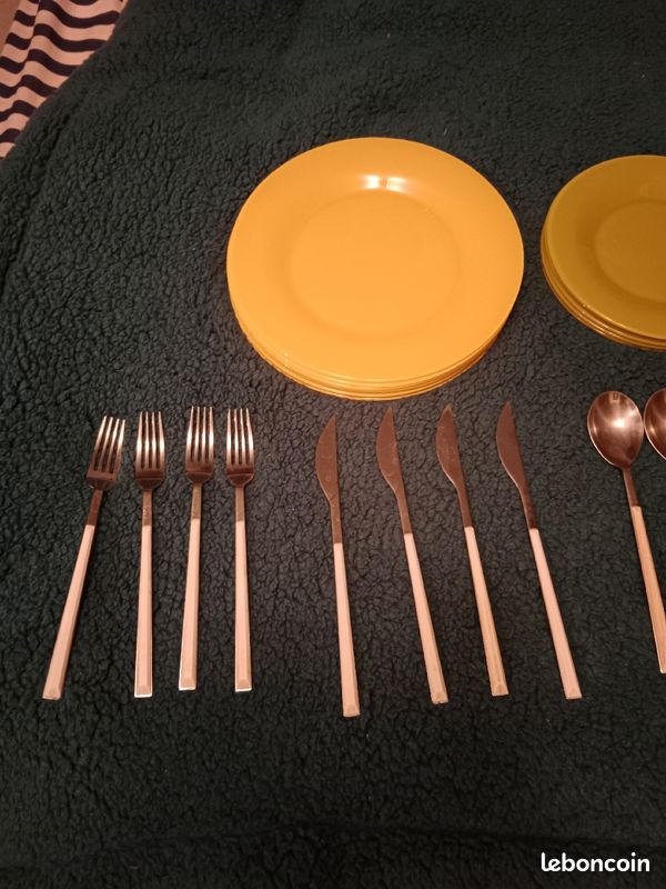 Ensemble couverts assiettes (image 5)