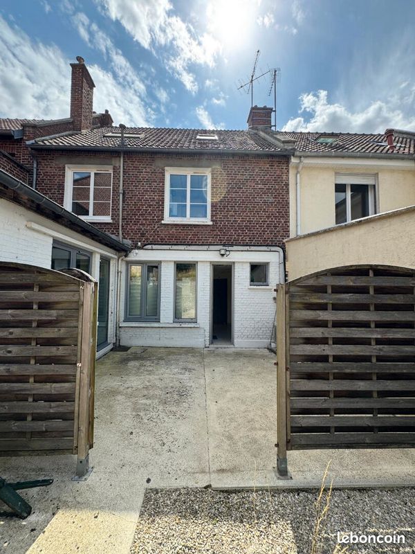 Immeuble 7 pièces 110 m² · à Nesle · 110 m² · 107 500 €