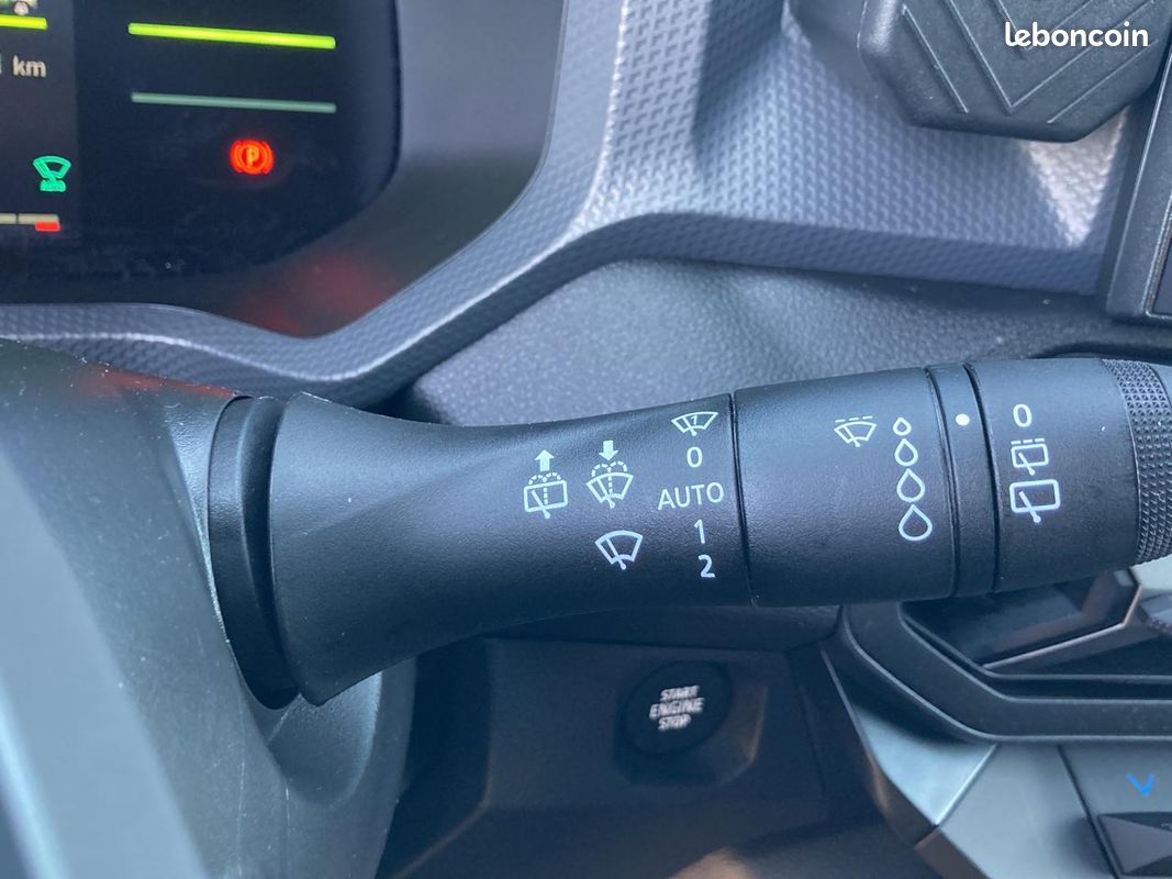 DACIA DUSTER 1.2 mild hybrid 140 journey (image 18)