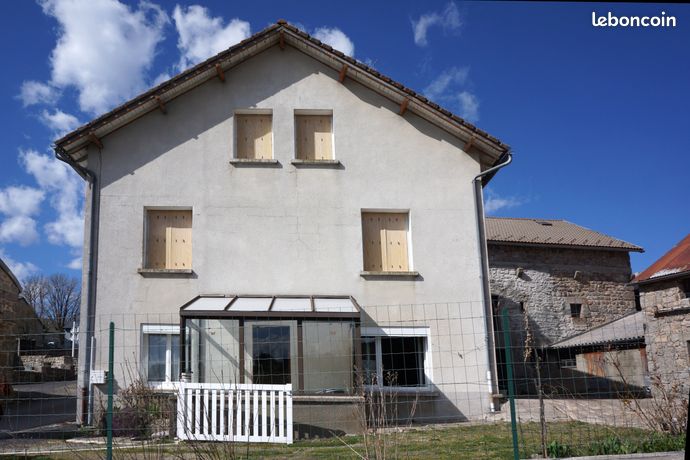 Maison 6 pièces et dépendances