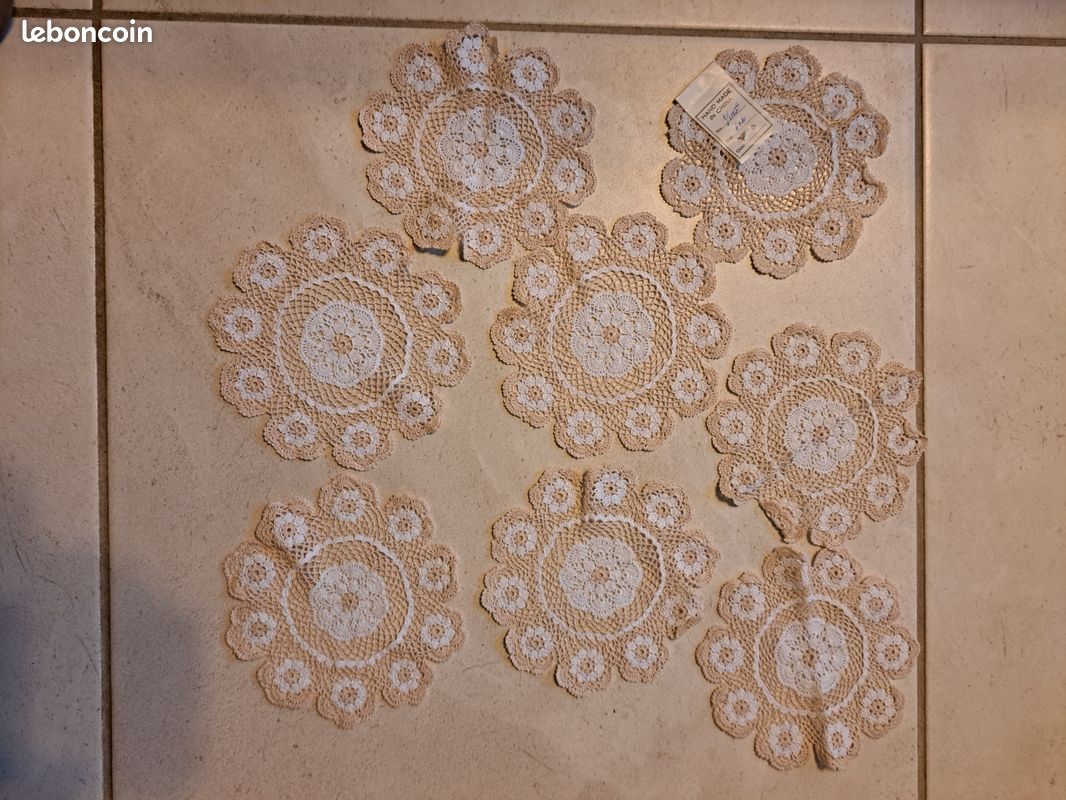8 Petits Napperons Neufs Faits Main D #12cm (image 2)