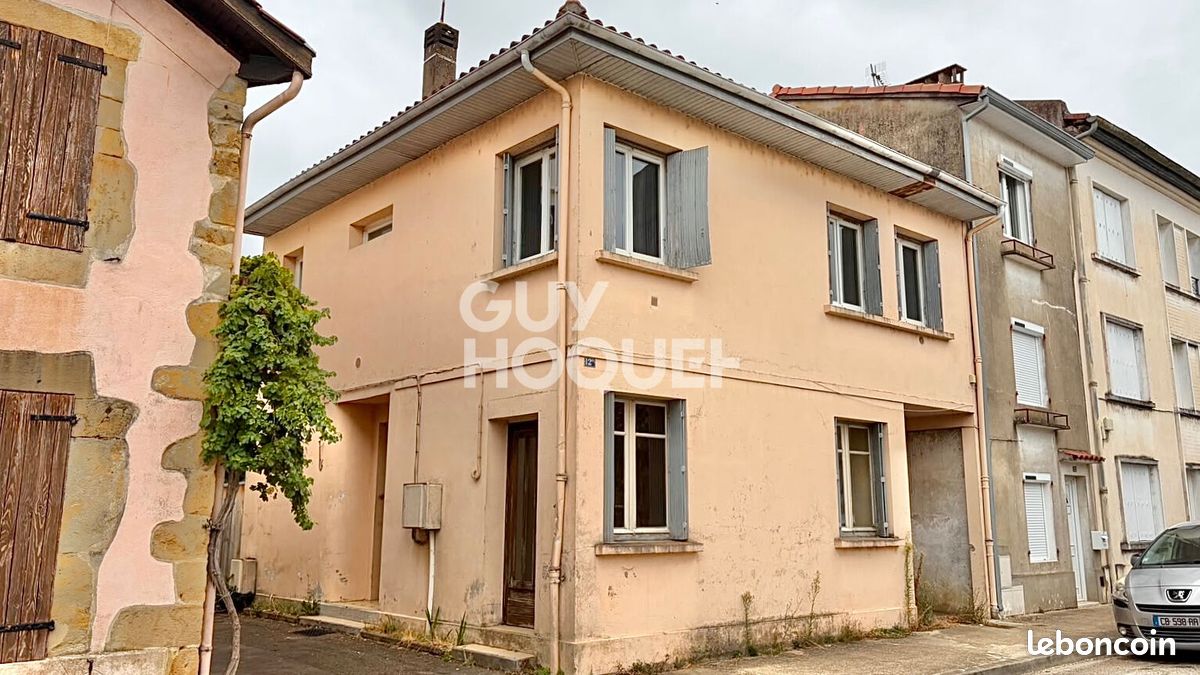 Maison 4 pièces 82 m² · à Aire-sur-l'Adour · 82 m² · 76 000 €
