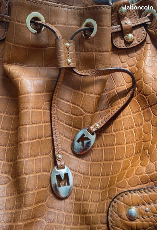 Sac à main marque Michael Kors en cuir crocodile bourse marron (image 2)