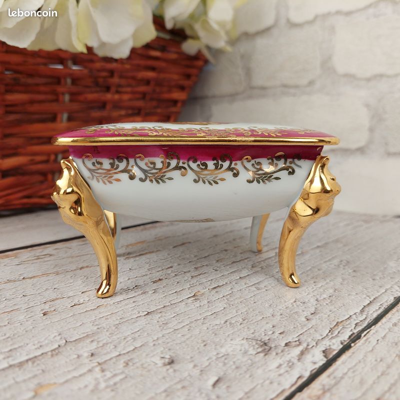 Boîte à Bijoux Vintage En Porcelaine En Forme De Carrosse - Occasion
