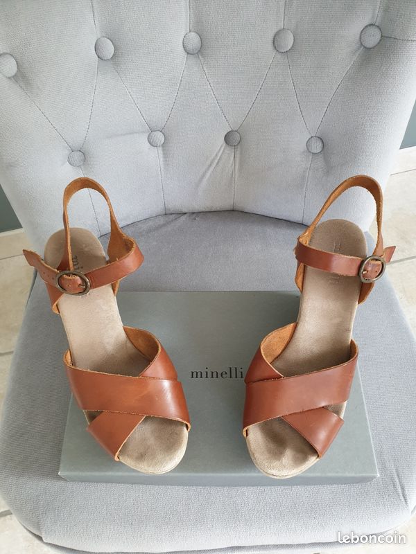 Pieds nus compensé cuir marron (image 1)
