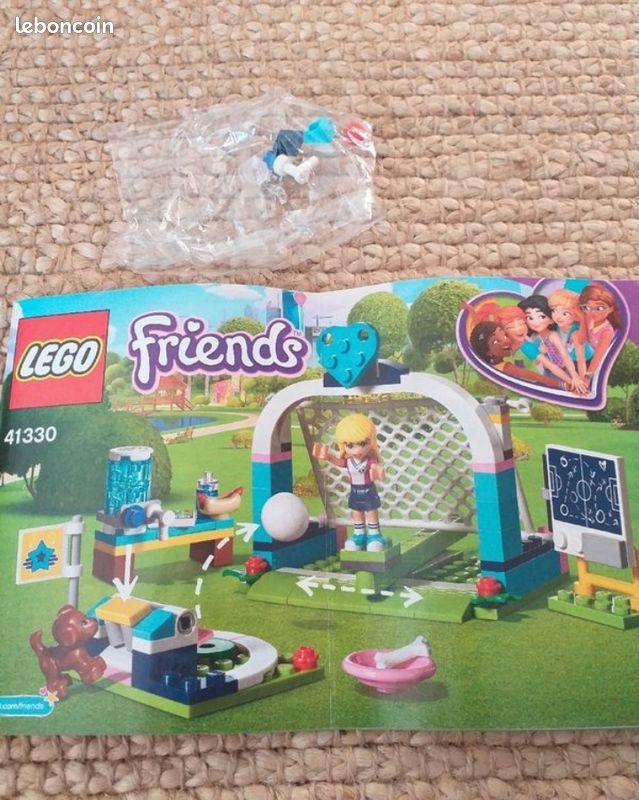LEGO Friends 41330 L'entraînement de foot de Stéphanie (image 4)