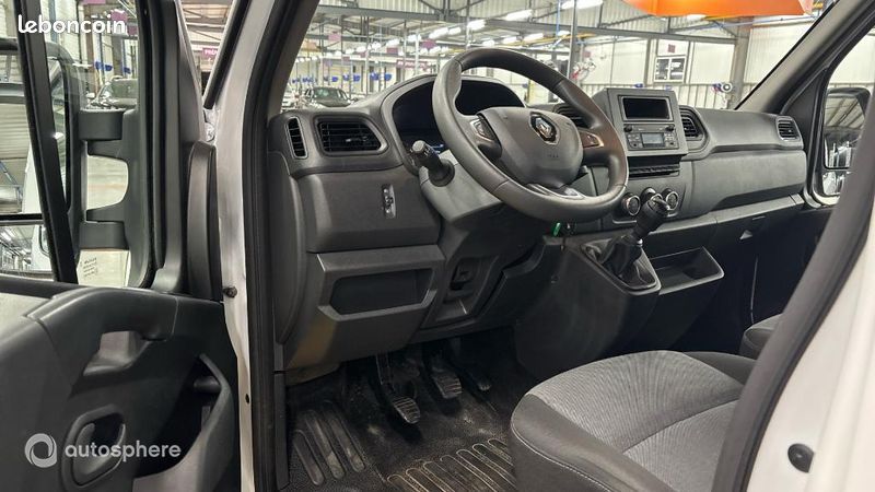 Renault Master Véhicule utilitaire ou Société F3500 L2H2 2.3 Blue dCi 135ch Confort Euro6E (image 16)