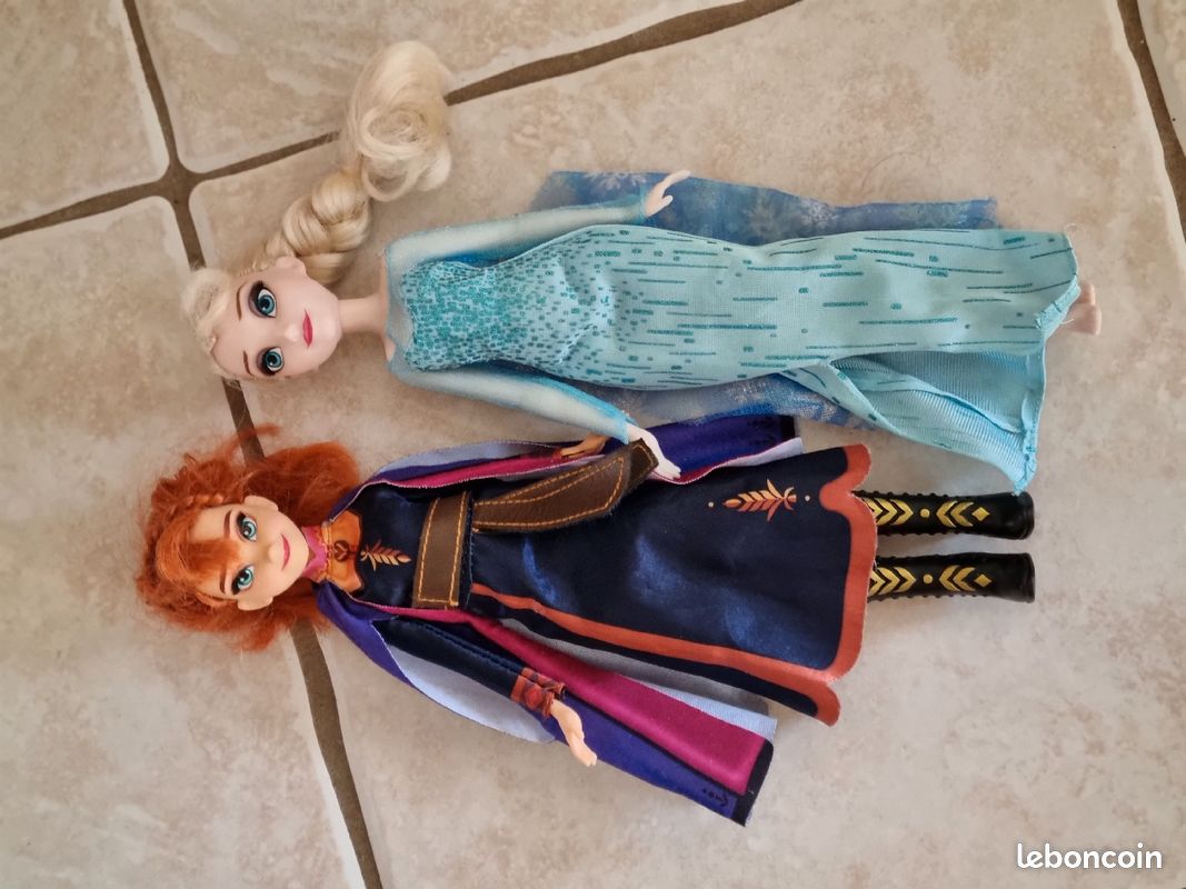 Lot de 16 poupées Disney et barbies + deux sirènes (image 8)