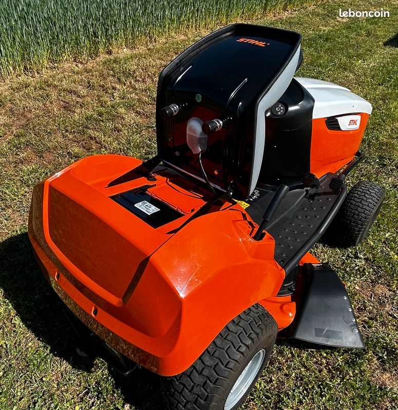Tondeuse autoportée STIHL RT4112s Briggs (image 6)
