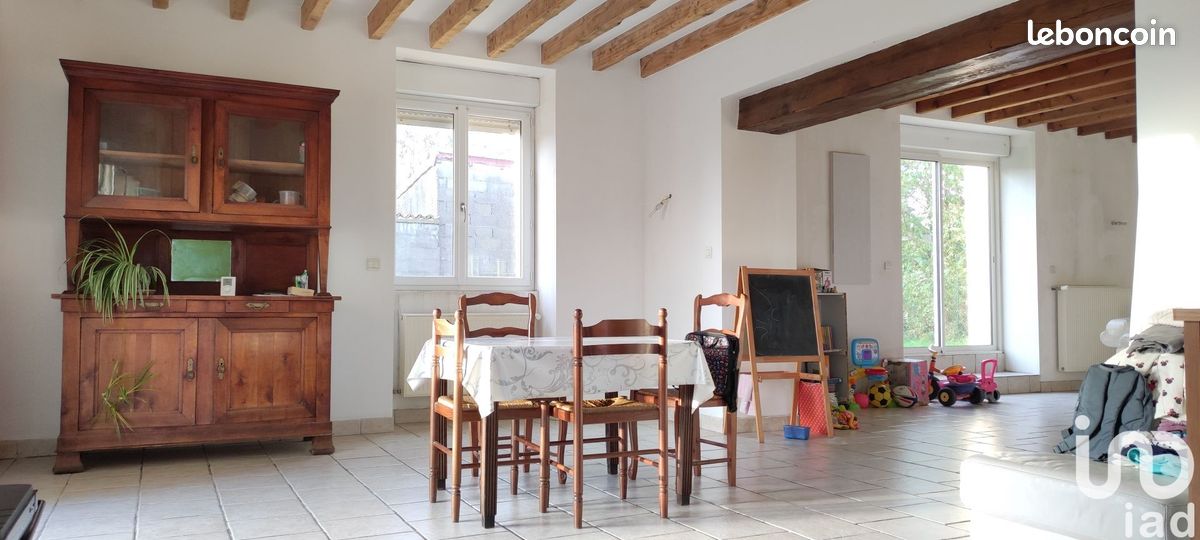 Maison 8 pièces 170 m² - Le Busseau 79240 (image 2)