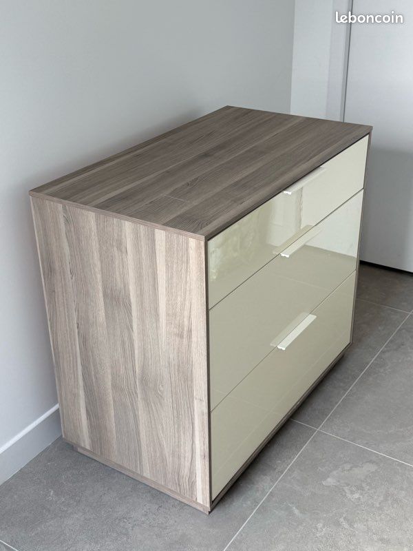 Jolie commode Ikea 3 tiroirs (image 2)
