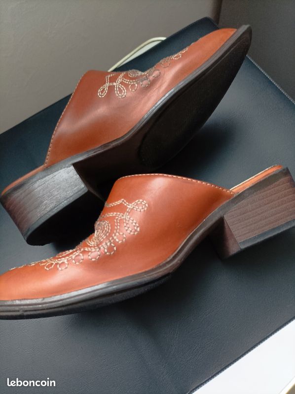 Mules vintage brodées (image 4)