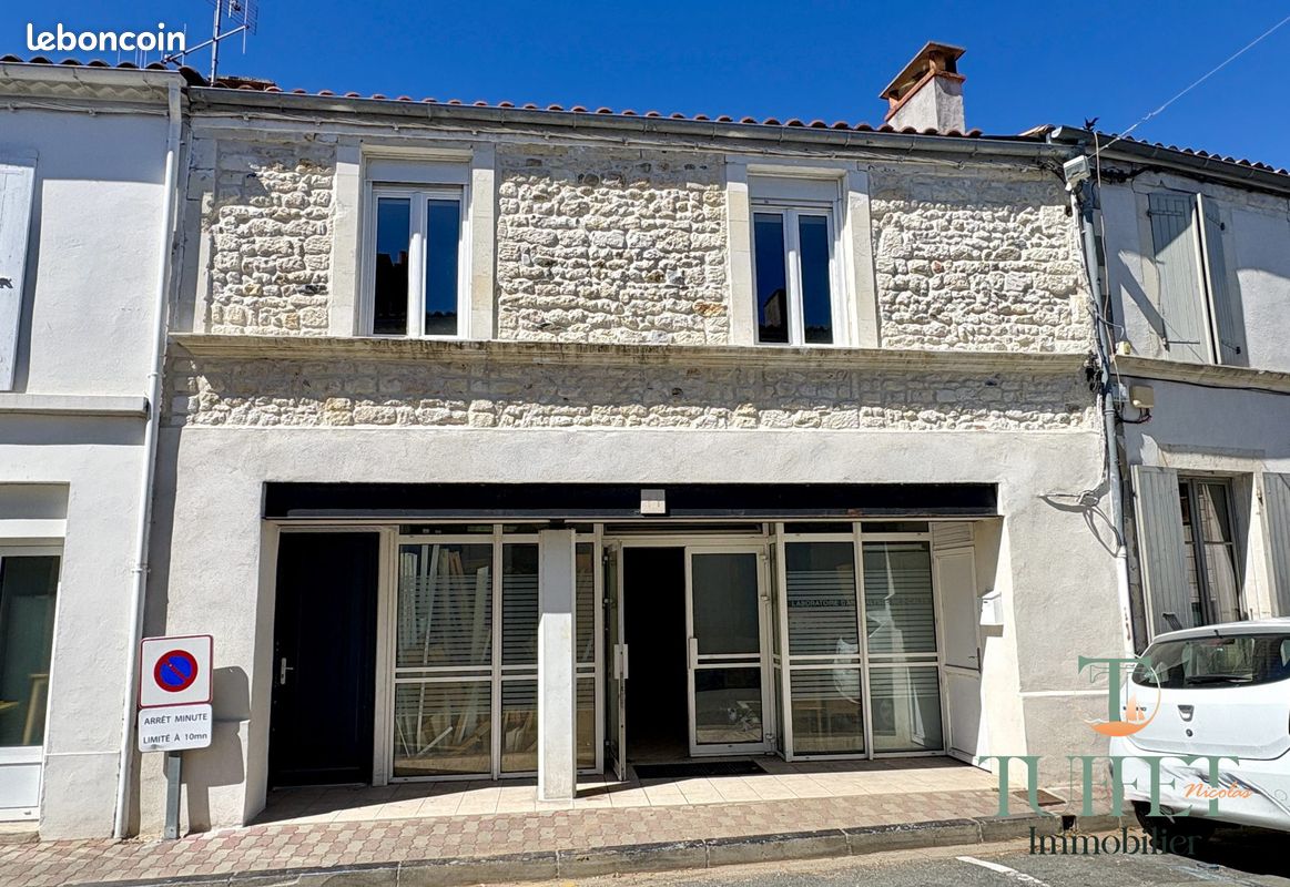 Immeuble 200 m² · à La Tremblade · 200 m² · 214 900 €