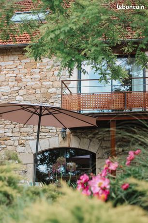 Maison pierre avec gites insolites