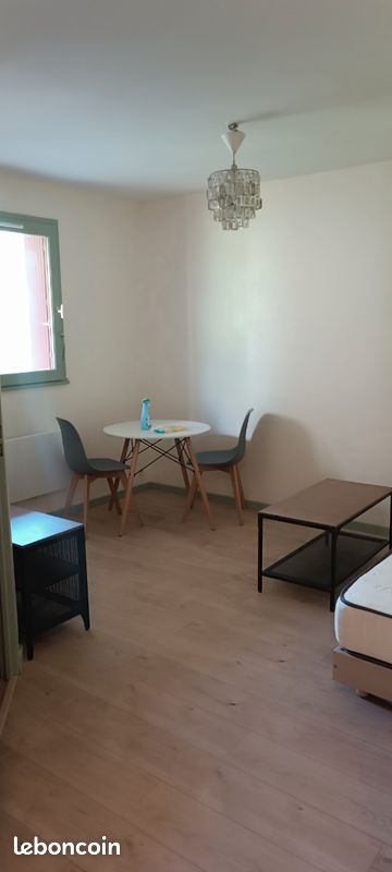 Appartement 1 pièce 17 m² · à Orléans · 17 m² · 450 €