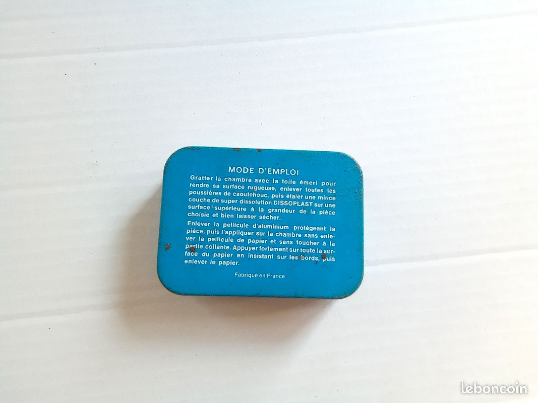Aérosol de réparation pour pneus