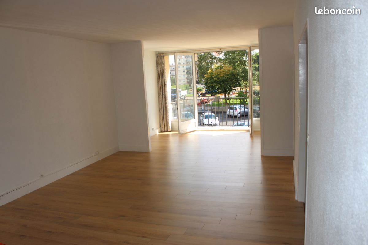 Appartement 3 pièces 82 m² · à Mont-Saint-Aignan · 82 m² · 895 €/mois
