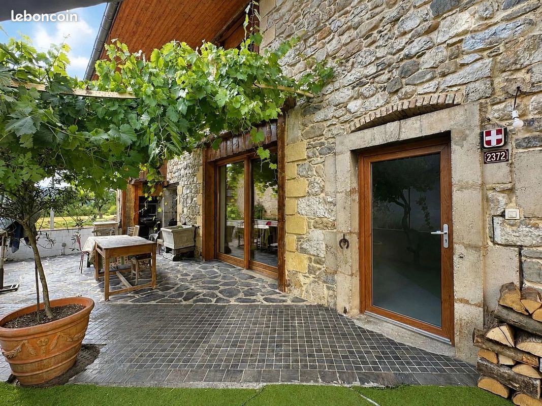 Maison 10 pièces 227 m² · à Montcel · 227 m² · 399 000 €