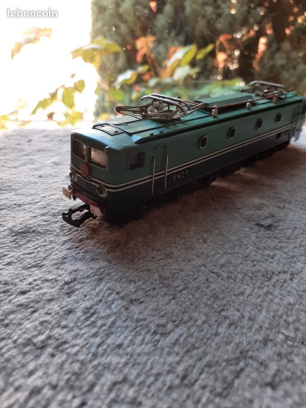 Jouef HJ2042 Class CC 7100 7155 'Le Train Blue' of the