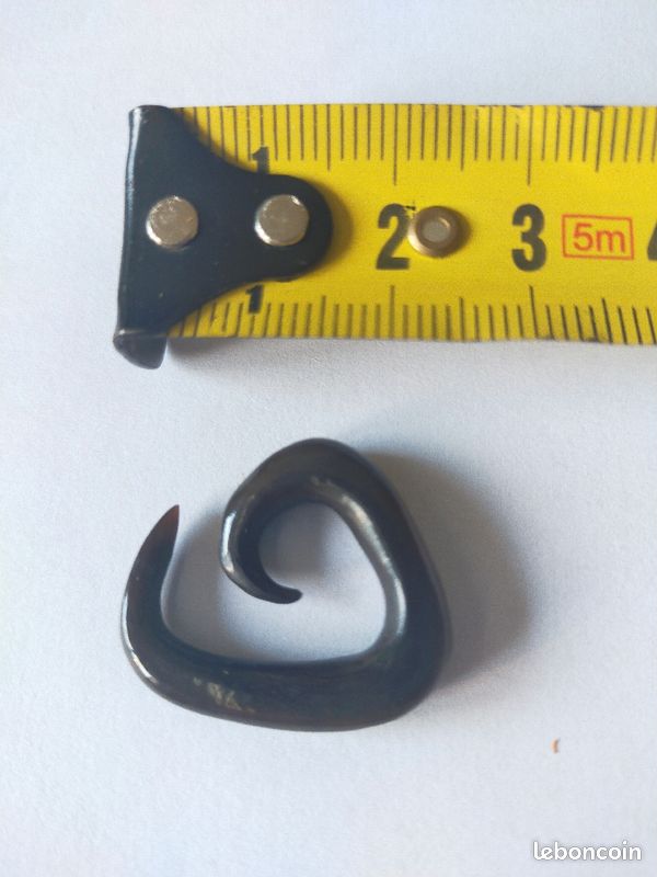 Écarteur d'oreille n°2 (image 1)