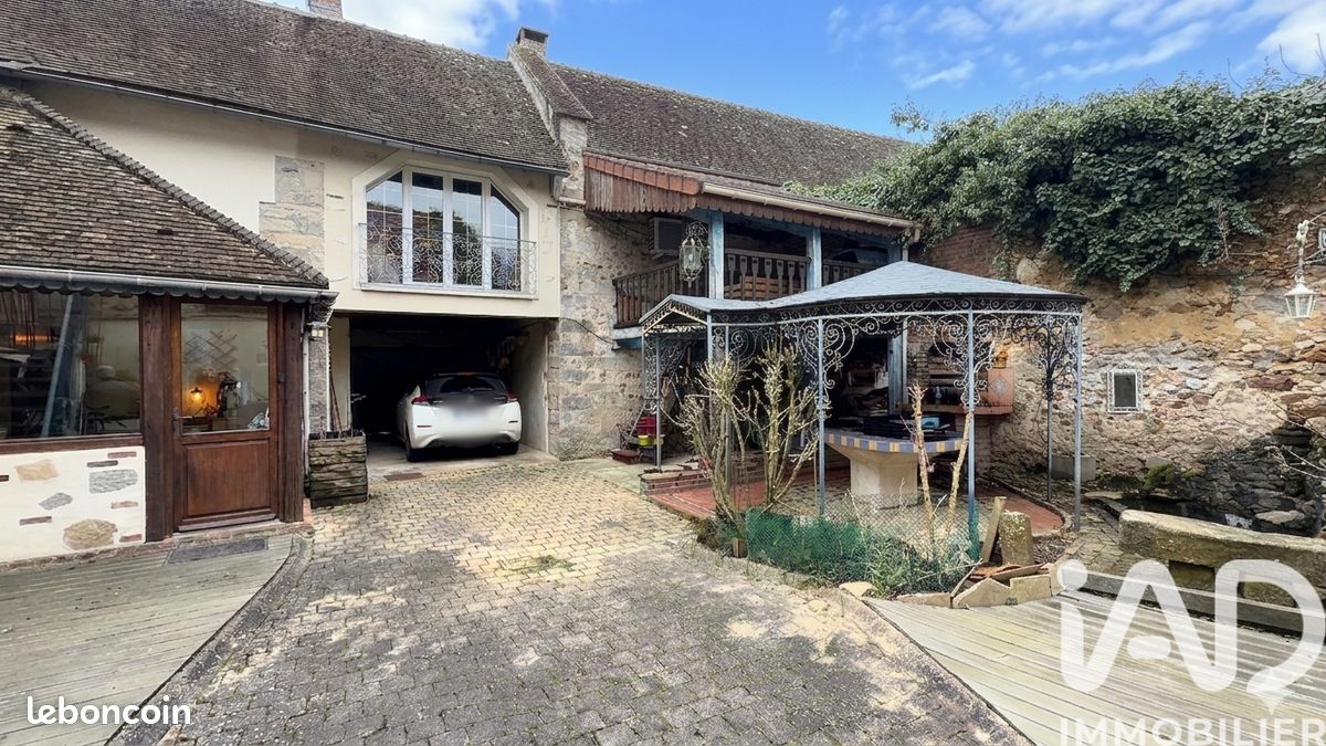 Maison 7 pièces 153 m² · à Chalautre-la-Grande · 153 m² · 199 000 €