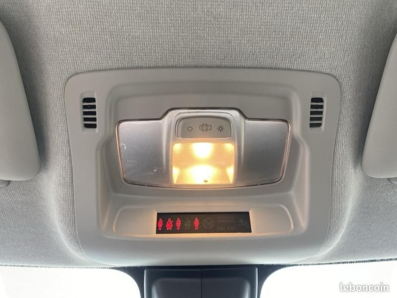 Citroen C3 1.2 PureTech 83ch S&S YOU (image 20)